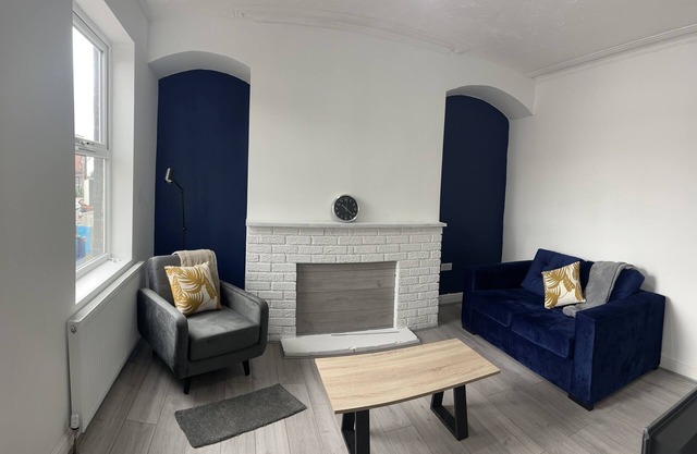 Cozy 2-Bed House in Leeds with Modern Amenities