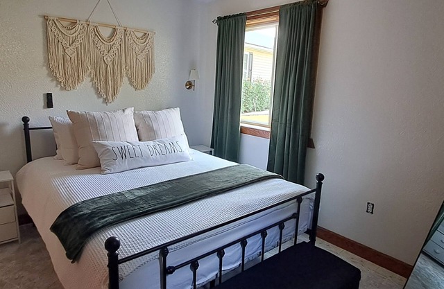 Cozy 2-bedroom home in Winesburg, holmes county ohio