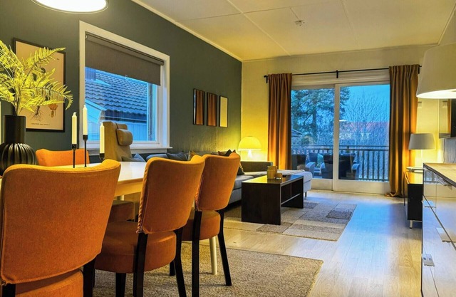 Cozy 2BR Apartment With Parking