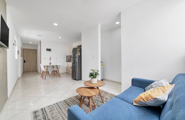 Cozy 3 bdr and 2 wc Apto Very Well Located!