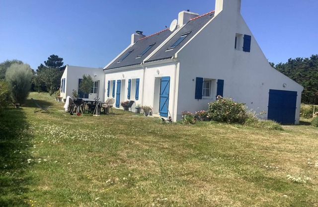 Cozy 3-Star Home: Spacious, Sea Nearby, No WiFi, Non-Smoking