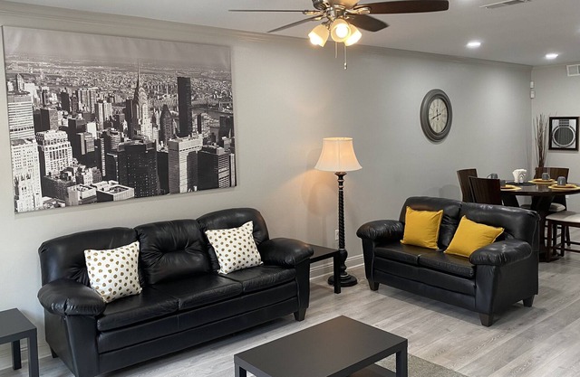 Cozy 3br townhome with attached 2 car garage!