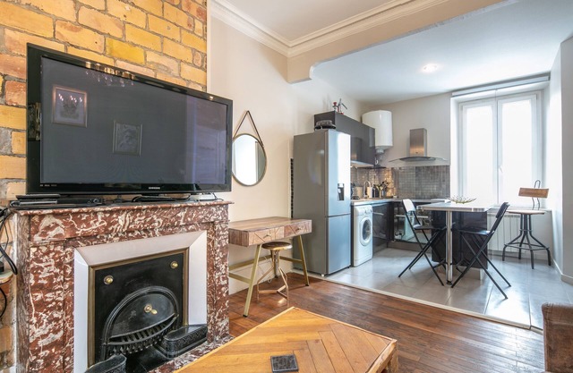 Cozy 40m2 apartment with bedroom and Wifi in the center of Grenoble