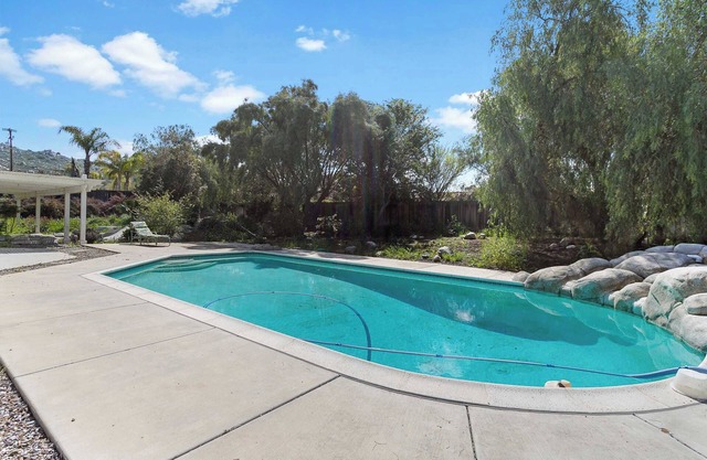 Cozy 4BR Mountain View Retreat｜Private Pool, Spacious Yard & Pet-Friendly#41703