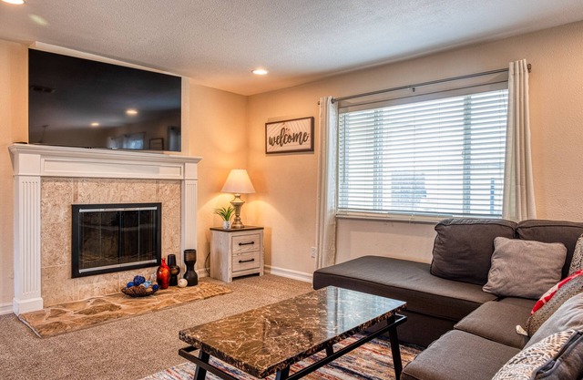 Cozy and comfortable farmhouse with serenity