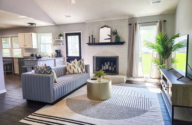 Cozy and gorgeous ranch in Matthews.