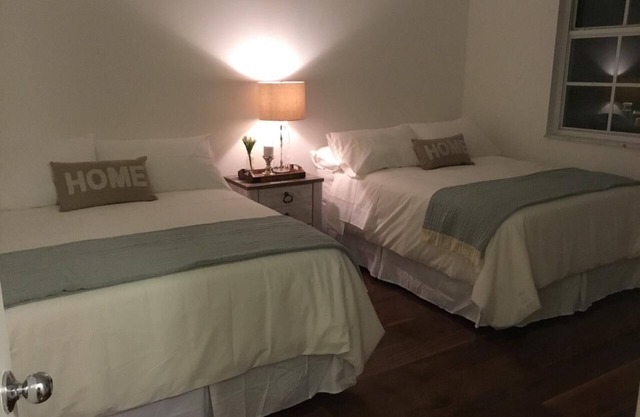 Cozy apartment 5 min from the beach, Gulfstream and Aventura Mall.