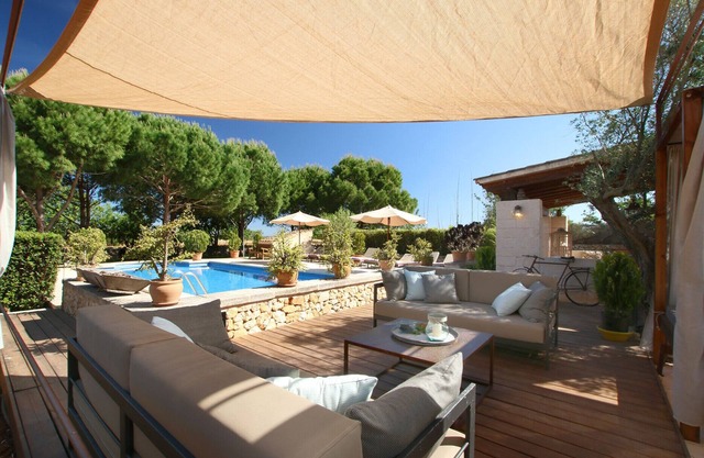 Cozy apartment for 5 people with a wonderful garden near Felanitx