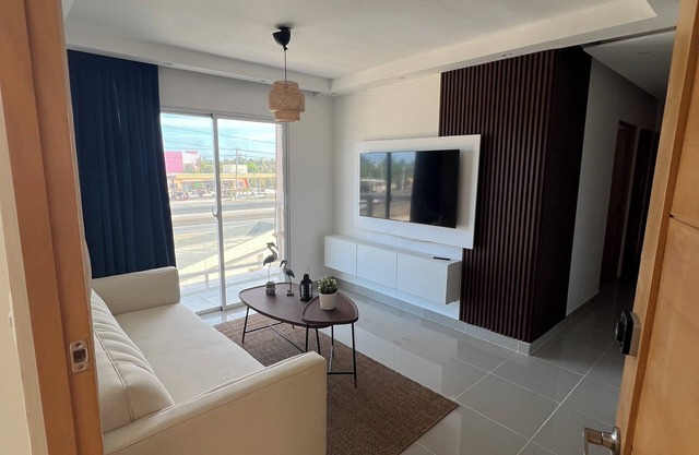 Cozy apartment just 5 minutes from the airport and the beach