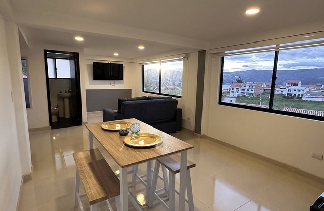 Cozy apartment near to the center.