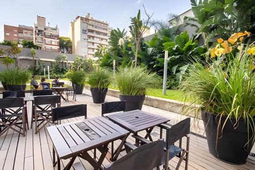 Cozy Apartment w/Pool, Gym,24h Security & Parking