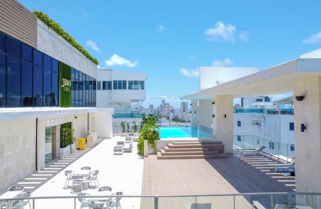 Cozy apartment*with pool*close to mall, best restaurant and more