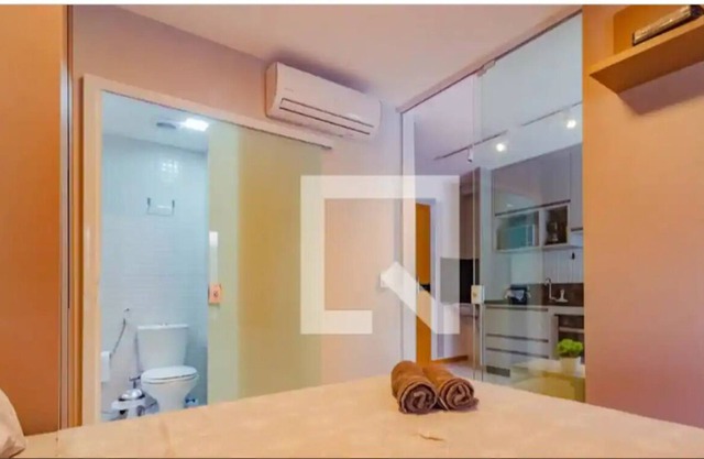 Cozy Apt Farol da Barra | Wifi and rooftop with pool