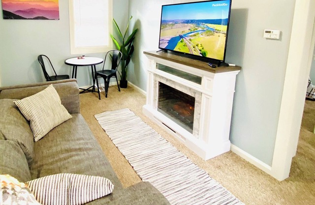 Cozy Backyard Bungalow Tiny Home