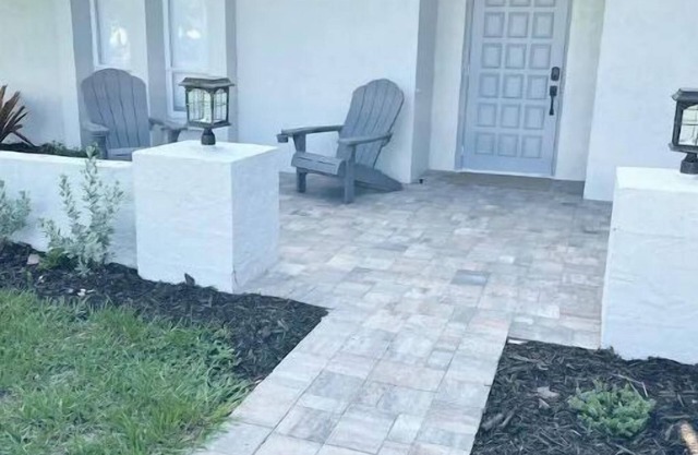 Cozy Beach House Getaway! Sleeps 12!