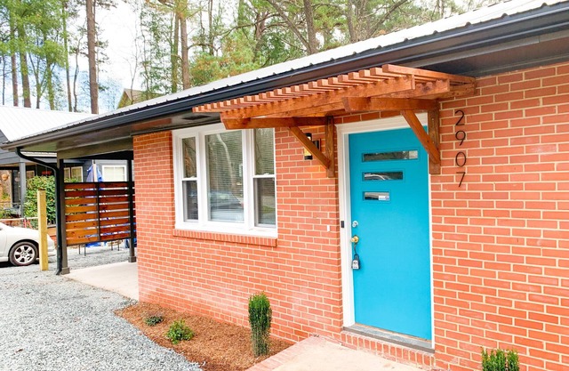 Cozy Bungalow- near Duke, Hospital, Walk to food