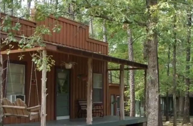 Cozy Cabin for Two in beautiful setting