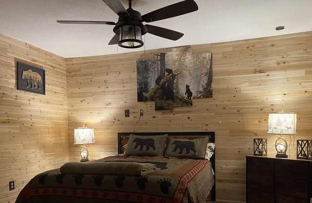 Cozy cabin theme on a lake( long term specials)