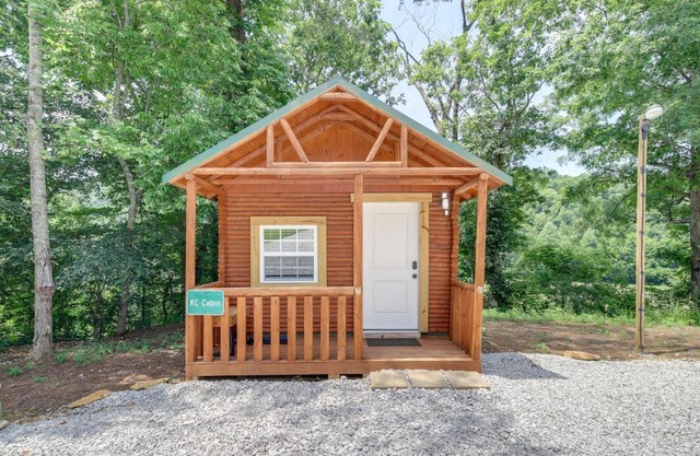 Cozy Cabin with Direct ATV Trail Riding and Mtn Views!