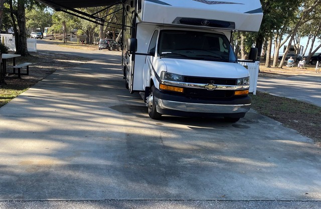 Cozy caravan in fabulous Jacksonville with AC