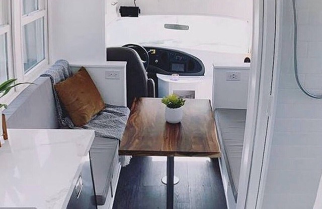 Cozy caravan in San Diego with AC & Wifi