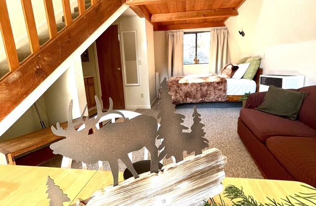 Cozy chalet Lake Tahoe area