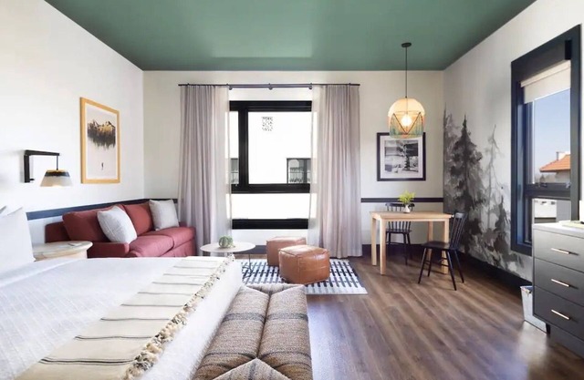 Cozy Comfort in Merced's Main Street, Near Lake Yosemite, Pet-Friendly