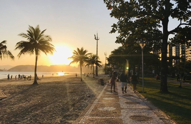 Cozy, comfortable and bright apartment in the best neighborhood in Santos