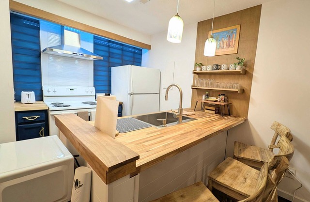 Cozy Condo - Close to Cherry Grove Beach!