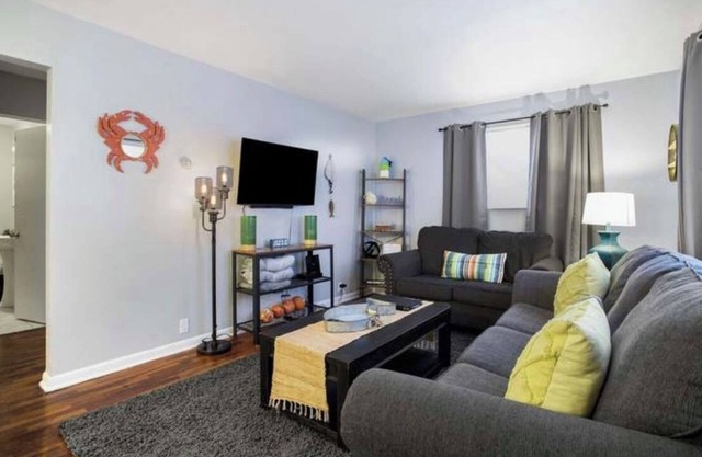 Cozy Cottage Getaway-Relax and Recharge-Minutes from Beaches