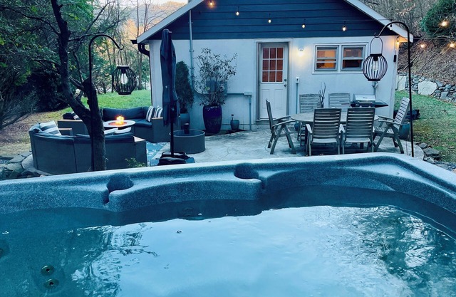 Cozy Cottage in Todd - Hot Tub, Outdoor Oasis
