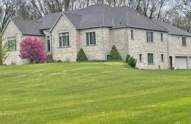 Cozy Countryside Getaway