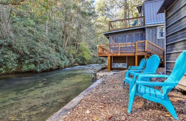 Cozy Creek Cabin | Ellijay, GA