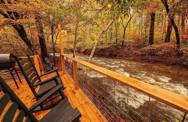 Cozy Creekside Cabin I Hot Tub I Smoky Mtns