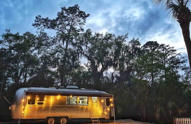 Cozy & Fun Airstream Camper Near Downtown & Beach