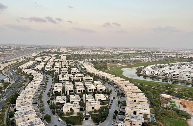 Cozy Golf & Lake View 1-bedroom apartment in Dubai,Damac Hills