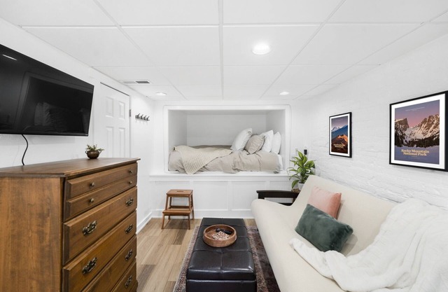 Cozy Guest Suite in West Highlands