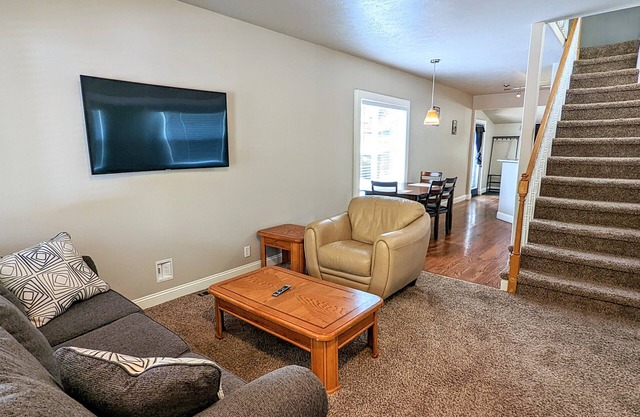 Cozy hideaway in the HEART of Benson I Mins from DT