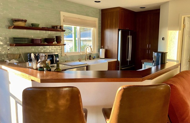 Cozy Hillside Home With A View