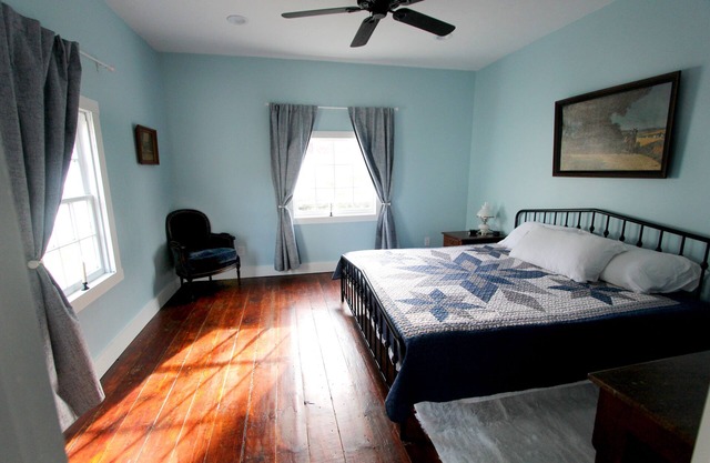Cozy, historic 5-bedroom home in Amish country