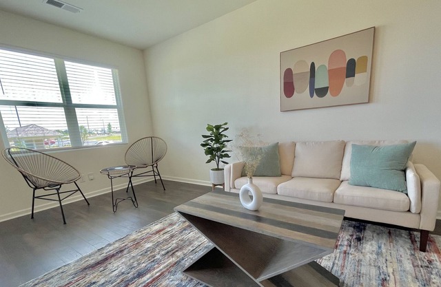 Cozy home 15 miles from Athens!