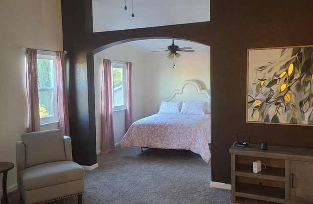 Cozy home in a Desirable neighborhood