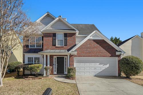 Cozy home in Austell