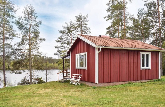 Cozy home in Bodafors with kitchen