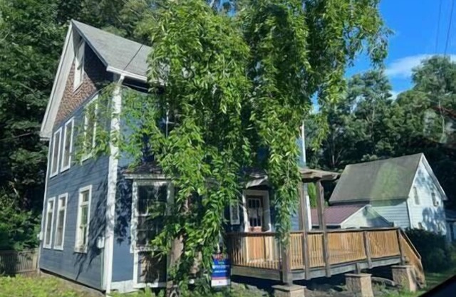 Cozy home in Brattleboro