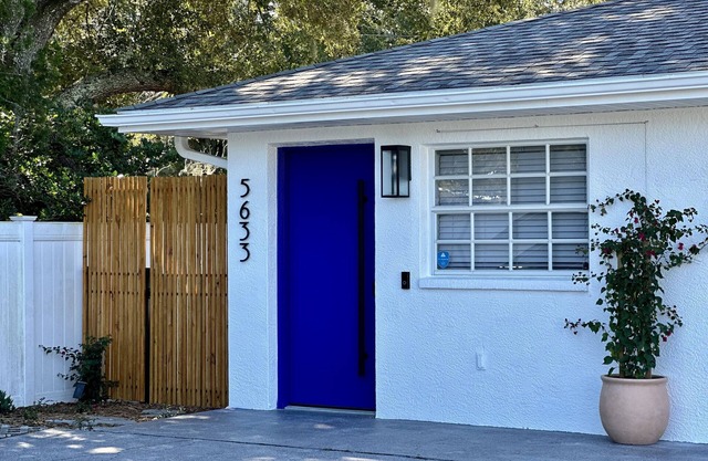 Cozy Home in Historic Zephyrhills.