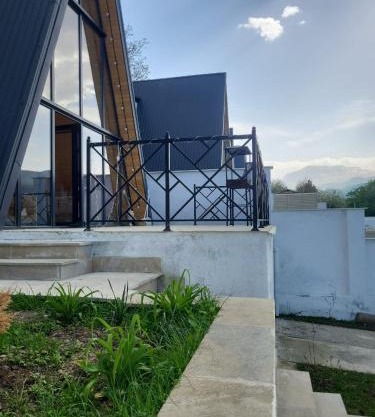 Cozy house in the forest!