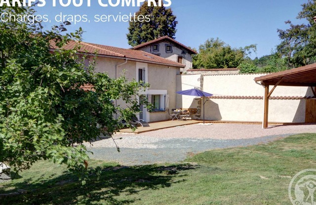 Cozy house with enclosed garden and wifi