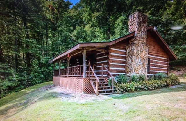 Cozy Log Cabin! 3600' Elevation! Spectacular mountain view!