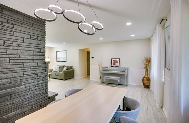 Cozy Minneapolis Home w/Air Hockey, Near Downtown
